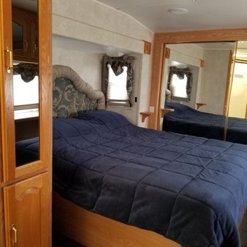 ADAMS CAMPER RENTALS - RV Rental Near Me ADAMS CAMPER RENTALS - RV Rental Near Me