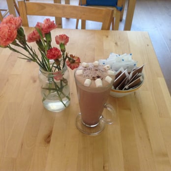 Edinburgh Coffee Cake - Luscious hot chocolate - Coffee & Tea Near Me - Edinburgh, EDH Edinburgh Coffee Cake - Luscious hot chocolate - Coffee & Tea Near Me - Edinburgh, EDH