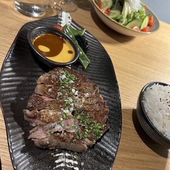 Diningruhm - Steak! - Asian Fusion Near Me - Vienna, 9