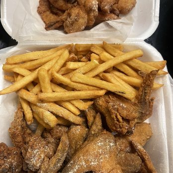 Hook Fish & Chicken - 10 piece fried wings with fries and a 10 piece shrimp - New American Near Me - Plantation, Florida