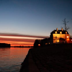Hôtel des 3 Lieux - Vue de notre établissement au coucher du soleil !