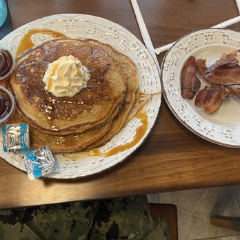 Huntley's Place - Cinnamon Roll Pancakes and Crispy Bacon - Breakfast & Brunch Near Me - Virginia Beach, Virginia Huntley's Place - Cinnamon Roll Pancakes and Crispy Bacon - Breakfast & Brunch Near Me - Virginia Beach, Virginia