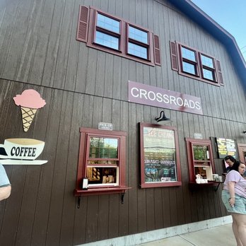 Crossroads - Ice Cream & Frozen Yogurt Near Me - Killingworth, Connecticut