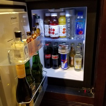 Refinery Hotel - mine bar cold choices - Hotels Near Me - New York, New York