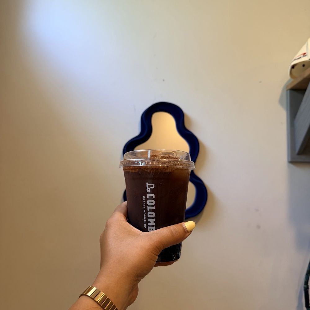 La Colombe Coffee - Americano - Coffee & Tea Near Me - Philadelphia, Pennsylvania