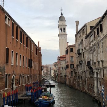 Canal Grande - Landmarks & Historical Buildings Near Me