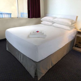 Americas Best Value Inn Onawa - ABVI Bed w Terry no AC - Hotels Near Me - Onawa, Iowa Americas Best Value Inn Onawa - ABVI Bed w Terry no AC - Hotels Near Me - Onawa, Iowa