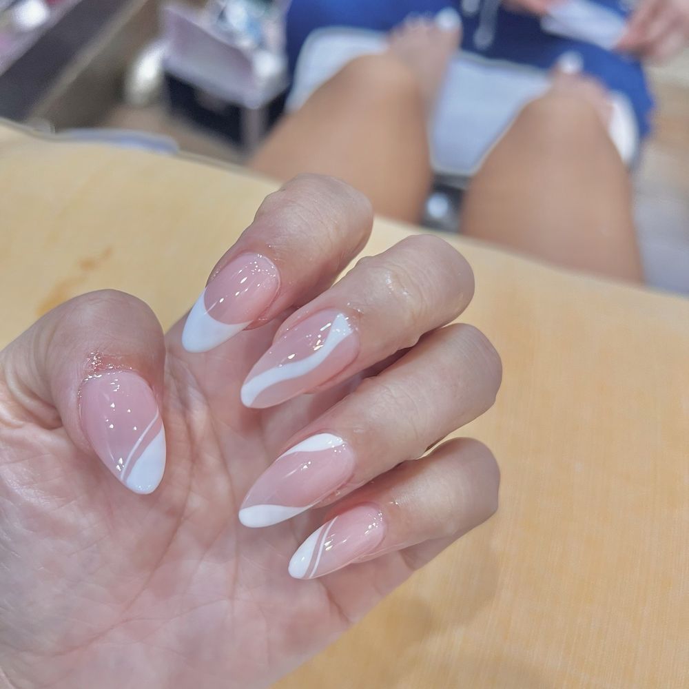 Gel X Mani + nail art Gel X Mani + nail art