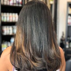 Salon Hether's