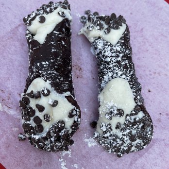 Gino's Pastry Shop - The most delicious freshest chocolate cannolis - Bakeries Near Me - Bronx, New York Gino's Pastry Shop - The most delicious freshest chocolate cannolis - Bakeries Near Me - Bronx, New York