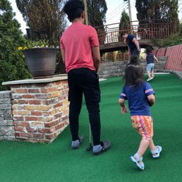 mini golf mini golf