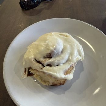 Sunday Morning - Cream cheese cinnamon roll - Desserts Near Me - New York, New York Sunday Morning - Cream cheese cinnamon roll - Desserts Near Me - New York, New York