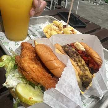Shake Shack Pasadena - Burgers Near Me - Pasadena, California
