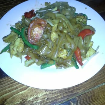 Sala Thai - Drunken noodles - Thai Near Me - Rancho Cordova, California Sala Thai - Drunken noodles - Thai Near Me - Rancho Cordova, California