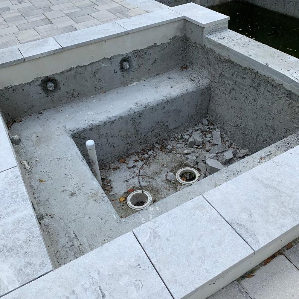 JE Clear Pools - Pool & Hot Tub Service Near Me - Tampa, Florida