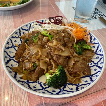 King and I - Beef Pad See Eew - Thai Near Me - Nyack, New York