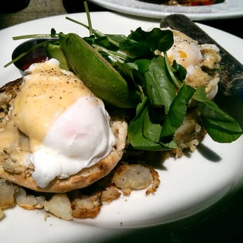 Cody's La Jolla - Egg benedict - Breakfast & Brunch Near Me - La Jolla, California