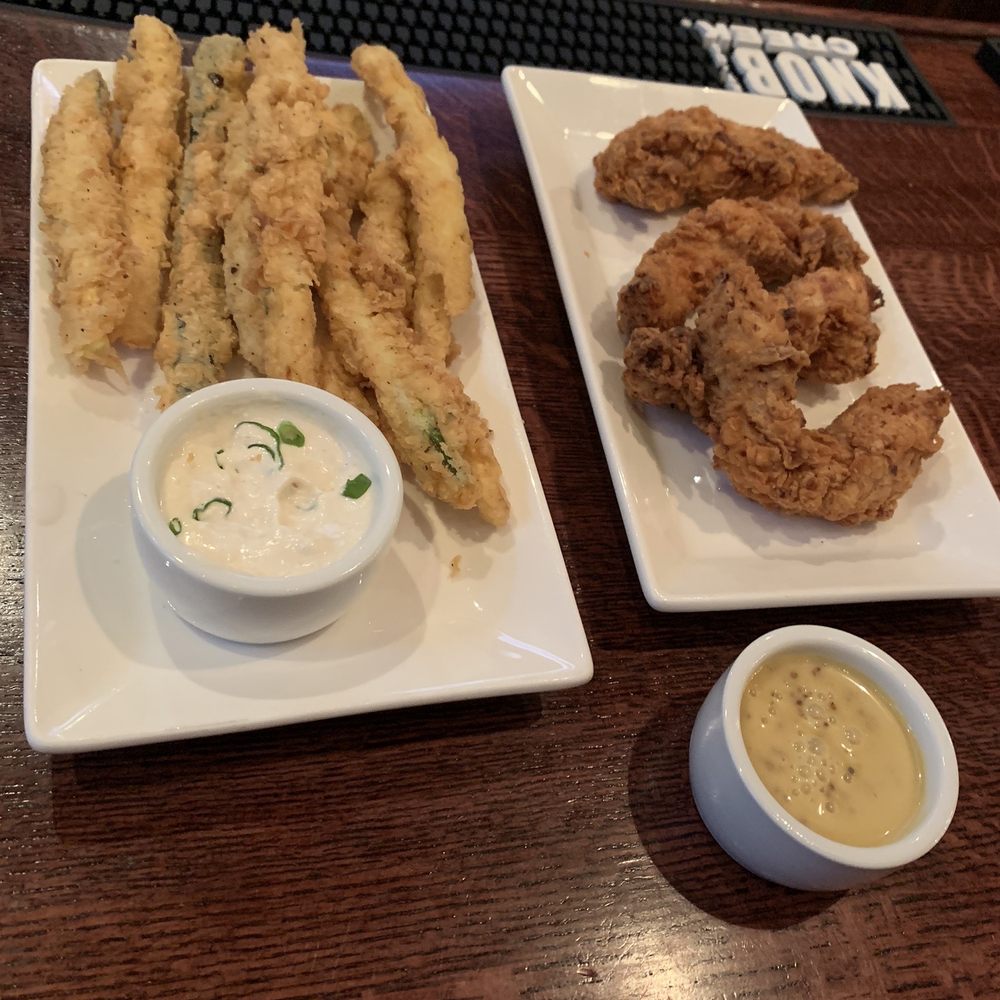 Lightfoot Restaurant - Fried zucchini and fried chicken appetizers from happy hour menu - American Near Me - Leesburg, Virginia Lightfoot Restaurant - Fried zucchini and fried chicken appetizers from happy hour menu - American Near Me - Leesburg, Virginia