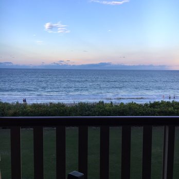 The Green Cabin Room - Dinner view - Gastropubs Near Me - Vero Beach, Florida The Green Cabin Room - Dinner view - Gastropubs Near Me - Vero Beach, Florida