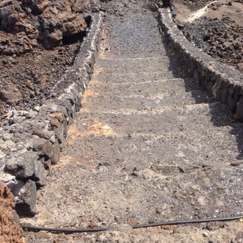 King's Trail - Malama Petroglyph Trail - Trail head facing south from Waikaloa - Hiking Near Me - Waikoloa, Hawaii