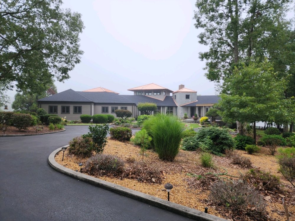 Slide of MNM Painting & Roofing