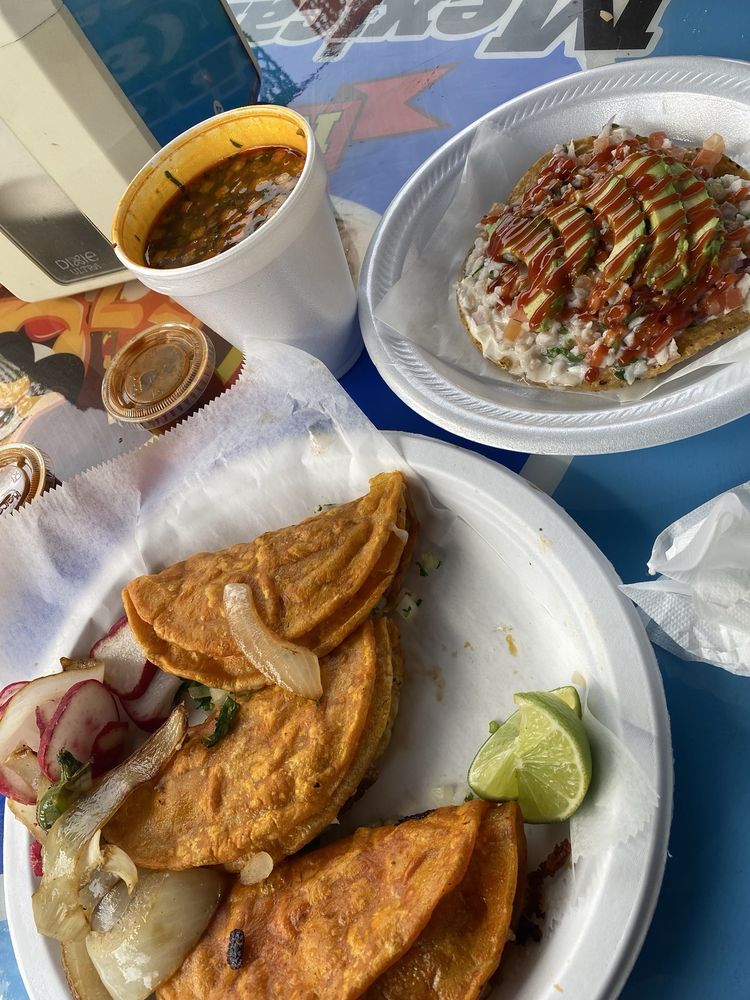 Mi Mundo Mexican Food