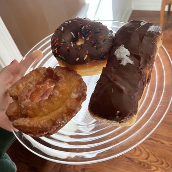 King Donuts - Donuts - Donuts Near Me - Louisville, Kentucky King Donuts - Donuts - Donuts Near Me - Louisville, Kentucky