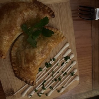 Dali Restaurant & Tapas Bar - Empanadillas de Vegetales - Spanish Near Me - Somerville, Massachusetts