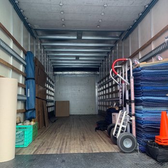 Muscular Moving Men and Storage - All trucks come standard with moving blankets to make sure we protect your personal belongings as if they are our own! - Movers Near Me - Phoenix, Arizona Muscular Moving Men and Storage - All trucks come standard with moving blankets to make sure we protect your personal belongings as if they are our own! - Movers Near Me - Phoenix, Arizona