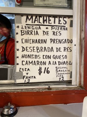 Machetes “Doña Leova” by null