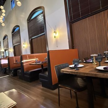 The Yellow Chilli By Master Chef Sanjeev Kapoor - Indian Near Me - Fresno, California