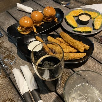 Vibrissa Beer - Apps and stout - Breweries Near Me - Front Royal, Virginia