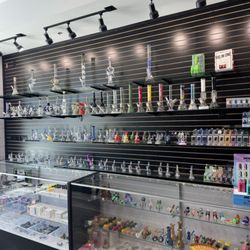 Hi Guys Smoke & Vape - Glass