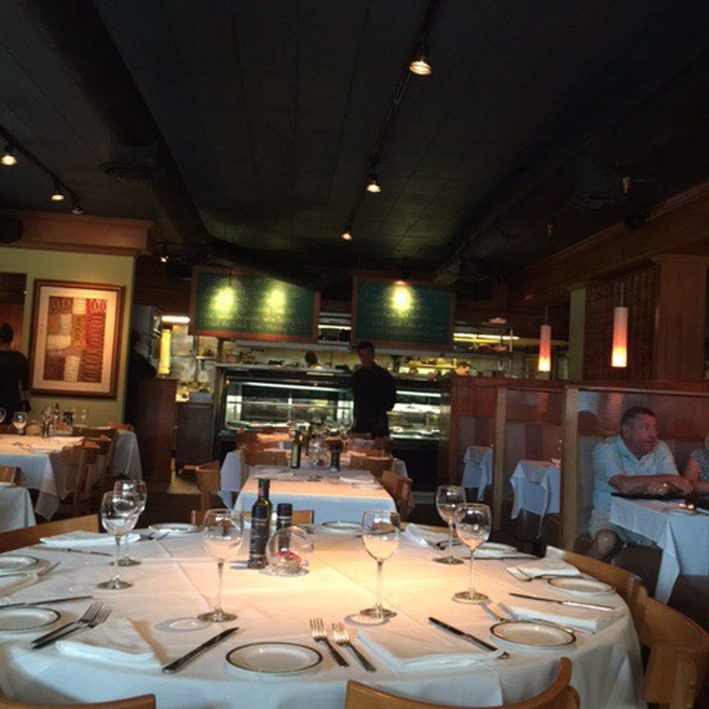 Cafe Maxx - Dining room and open kitchen - Seafood Near Me - Pompano Beach, Florida