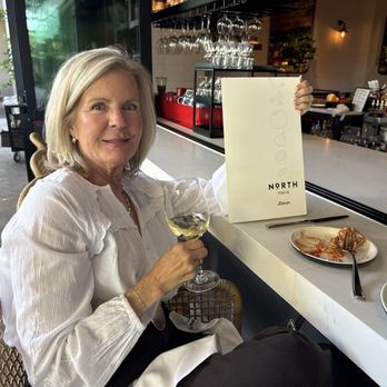 North Italia - Chardonnay and the most beautiful woman in the East bay! - Italian Near Me - Walnut Creek, California North Italia - Chardonnay and the most beautiful woman in the East bay! - Italian Near Me - Walnut Creek, California