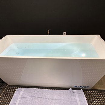 MOXI3 - Cold  plunge room - Gyms Near Me - Costa Mesa, California