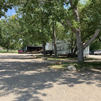 Phillips RV Park - Front Row Big Rig Pull-Thru Sites - Parks Near Me - Evanston, Wyoming