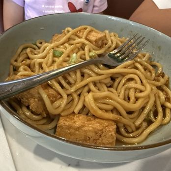 Four Seasons - Vietnamese Kitchen - Garlic noodle with fried tofus - Vietnamese Near Me - Reno, Nevada Four Seasons - Vietnamese Kitchen - Garlic noodle with fried tofus - Vietnamese Near Me - Reno, Nevada