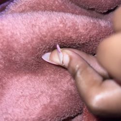 Deluxe Nails and Lashes
