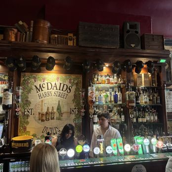 McDaids - Pubs Near Me - Dublin, D