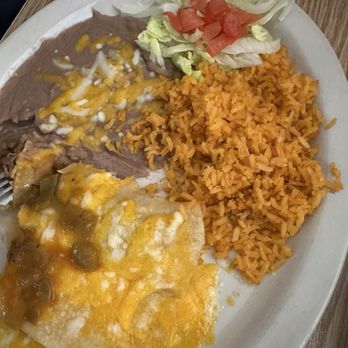 Daniel’s Steakhouse - Combination plate with easy green chile sauce - Steakhouses Near Me - Gallup, New Mexico