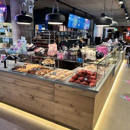 Pastry case Pastry case