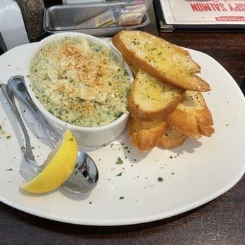 Pappadeaux Seafood Kitchen - Crab & Spinach Dip - Cajun/Creole Near Me - Dallas, Texas Pappadeaux Seafood Kitchen - Crab & Spinach Dip - Cajun/Creole Near Me - Dallas, Texas