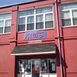 Kim's Oriental Food - Entrance on E. 37th Street