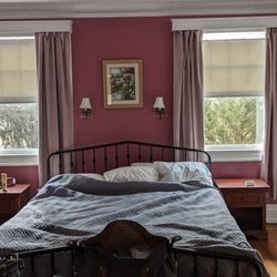 Wedgeway Bed and Breakfast - King size bed Austin and Ruth Suite