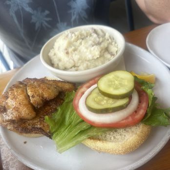TideHouse - Grouper sandwich - Seafood Near Me - Stuart, Florida