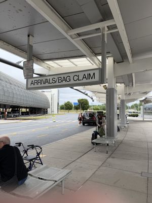 Harrisburg International Airport by null