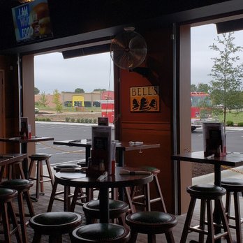 Drake's - Inside of the new Drakes - New American Near Me - Nicholasville, Kentucky Drake's - Inside of the new Drakes - New American Near Me - Nicholasville, Kentucky