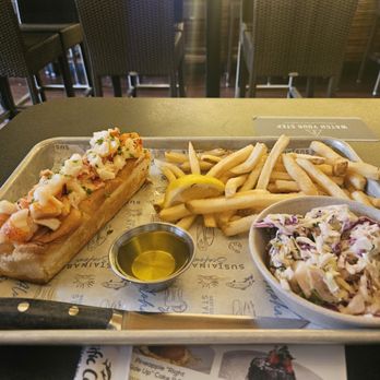 Pacific Catch - Lobster Roll with Fries and Coleslaw - Seafood Near Me - San Mateo, California