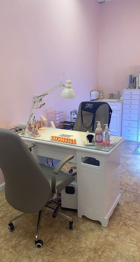 BELLA NAILS Updated September 2024 12 Photos 21 Main St